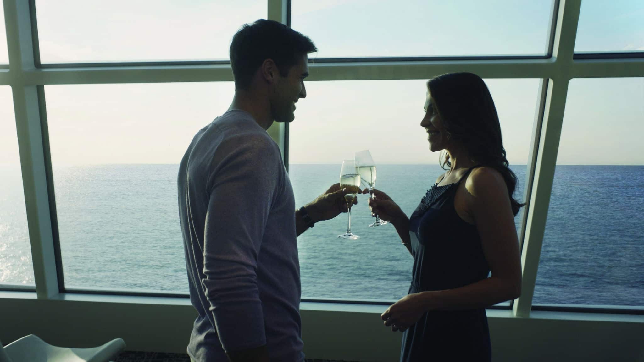 Norwegian Bliss; Norwegian Joy; Observationlounge; Observation Lounge; Lifestyle