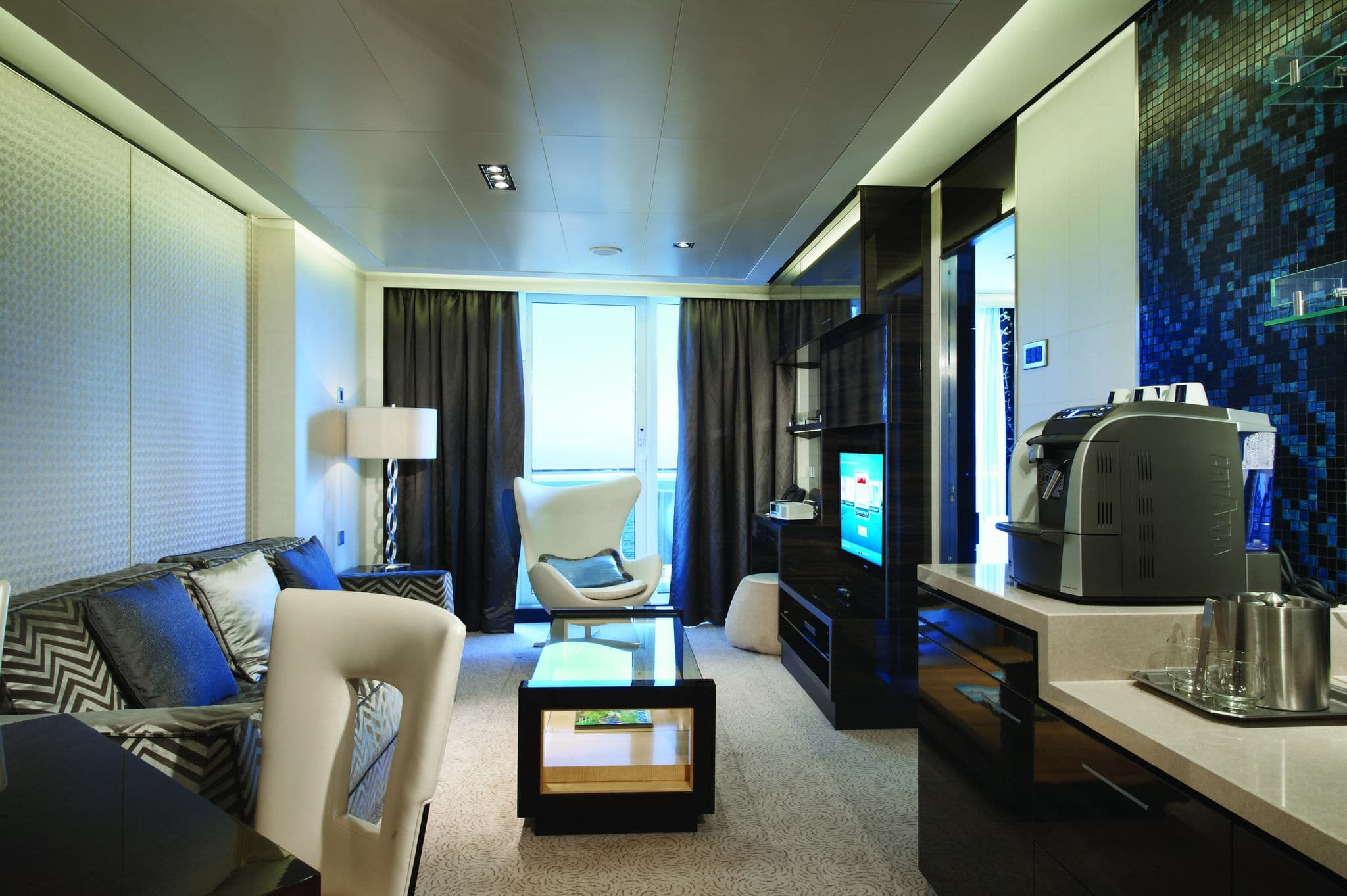 The Haven Deluxe Owner's Suite with Balcony