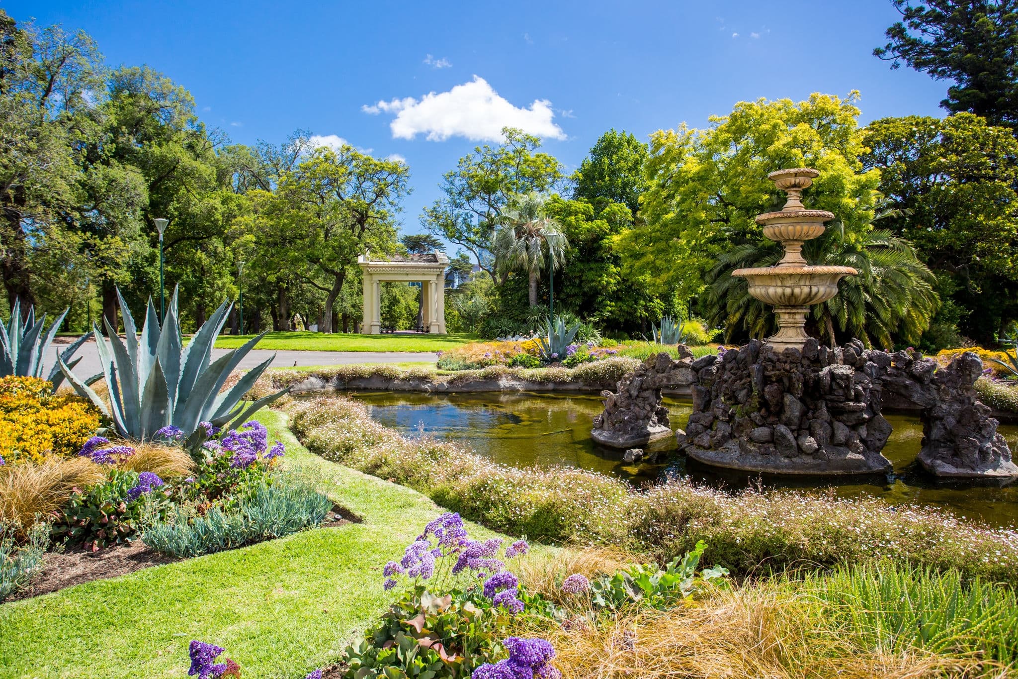 Fitzroy Gardens near Melbourne CBD on a hot summer's day