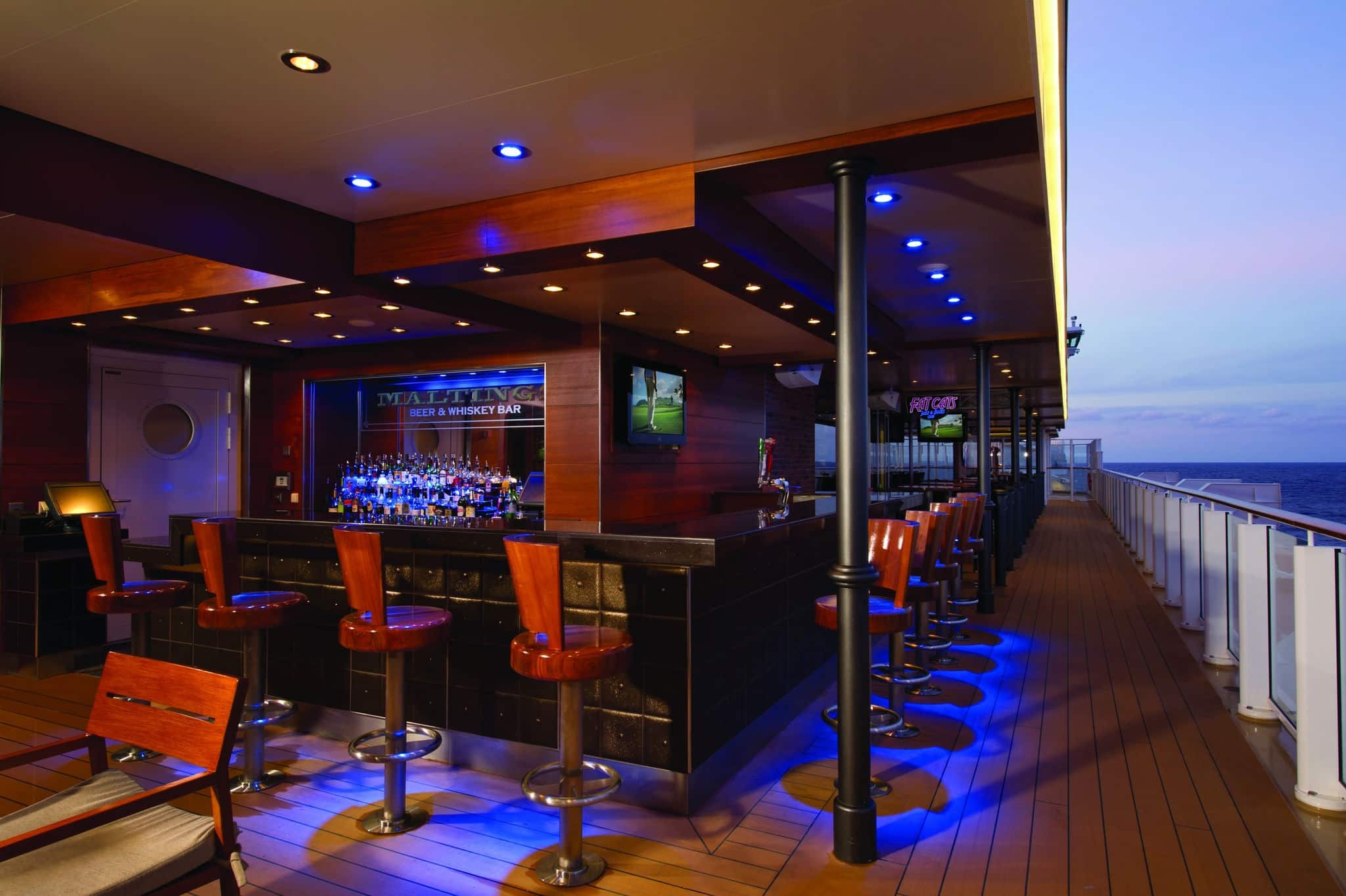 NCL Breakaway Bars Lounges Syd Normans Pour House