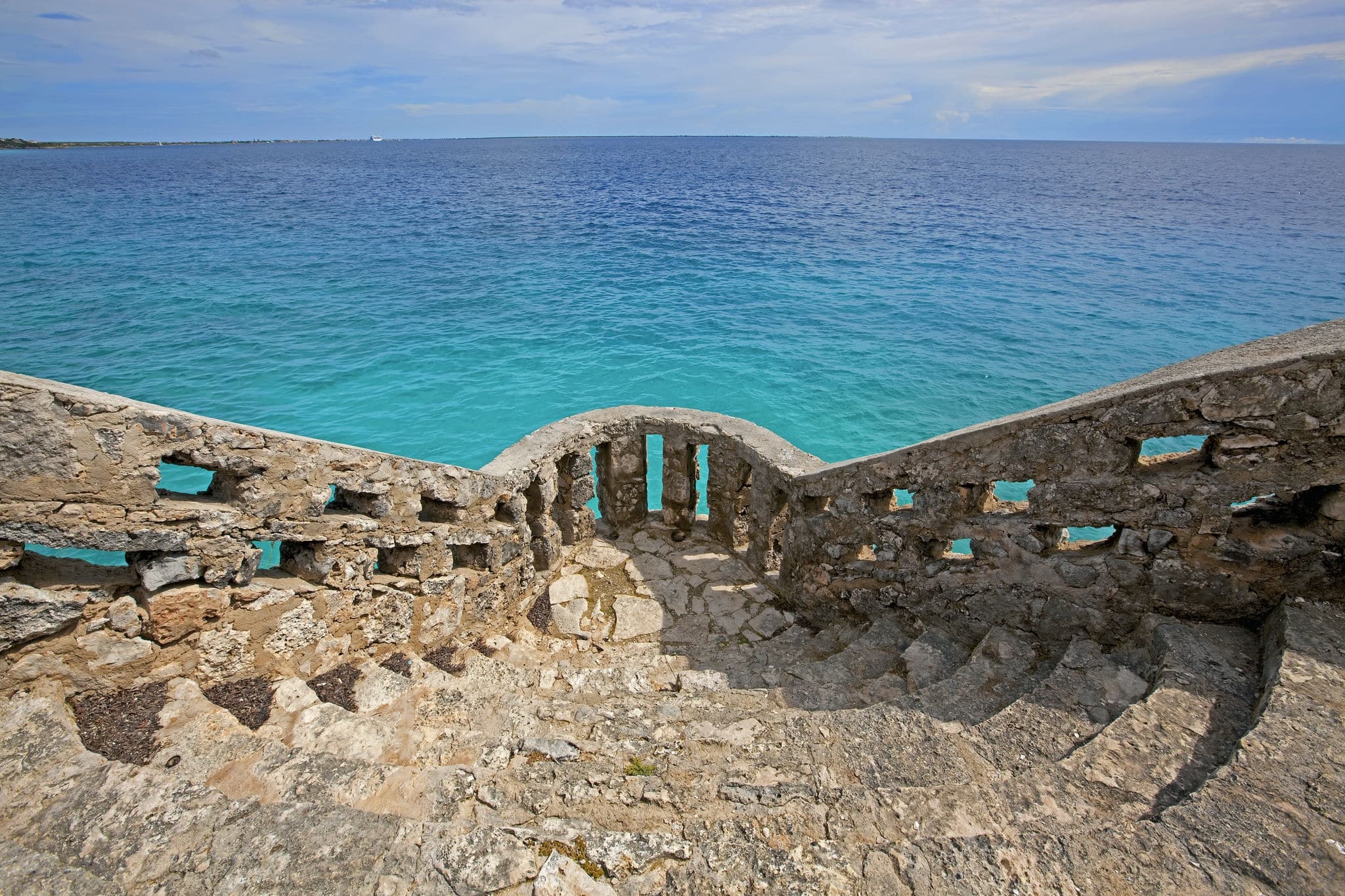 View over the turquoise water on Bonaire