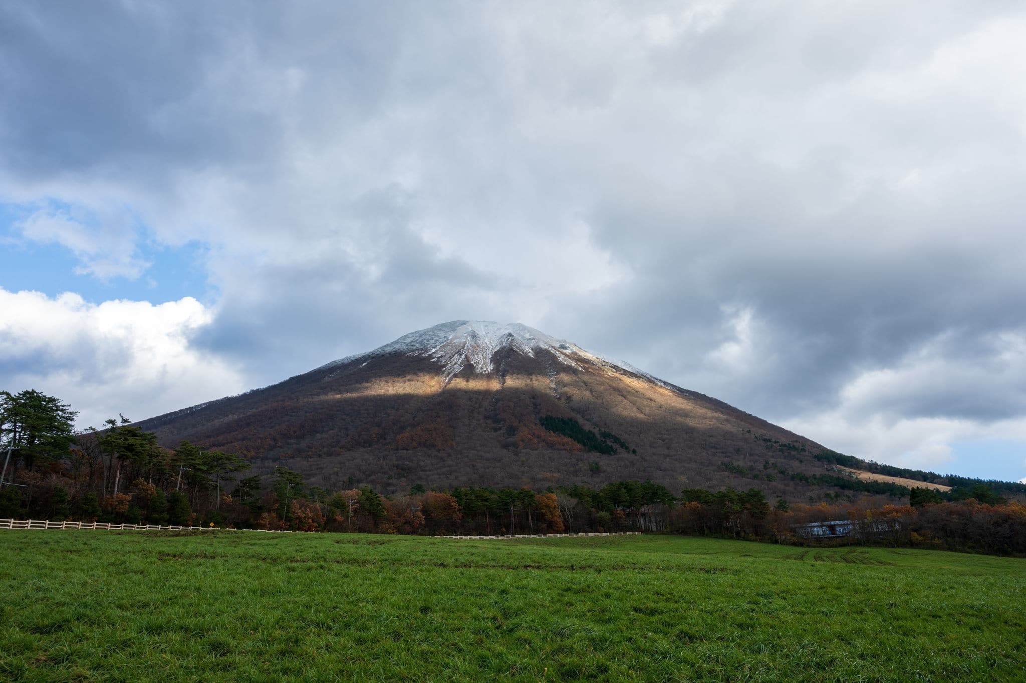 Beautiful autumn scenery of Mt. Daisen in Tottori prefecture, Japan