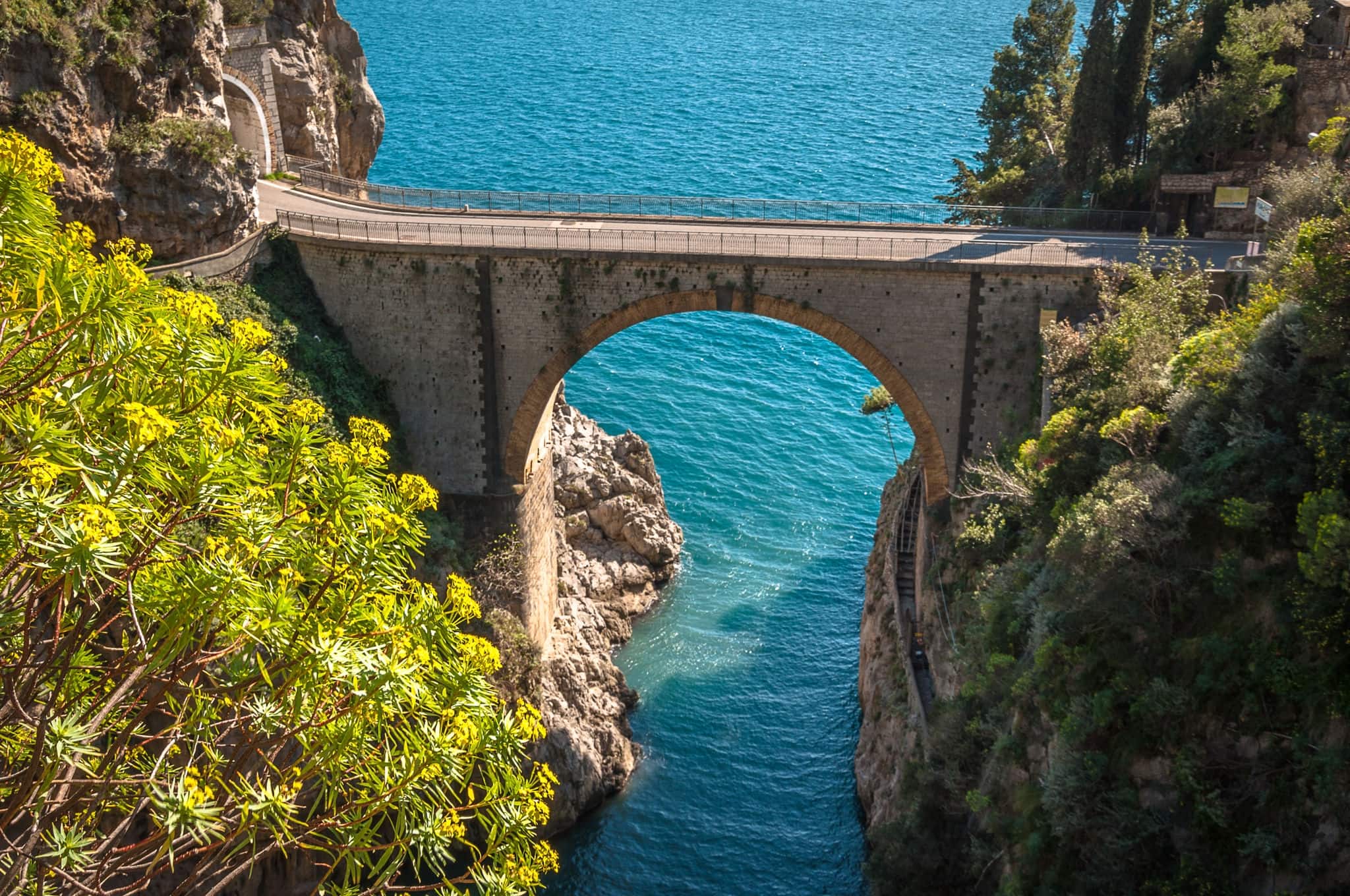 The Amalfi Drive - One of the World's Most Amazing Roads