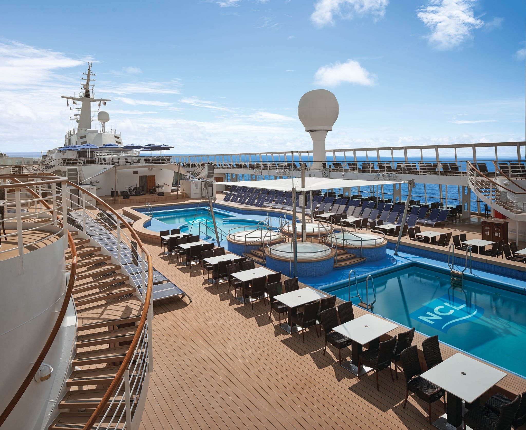 Norwegian Sky Pool Deck