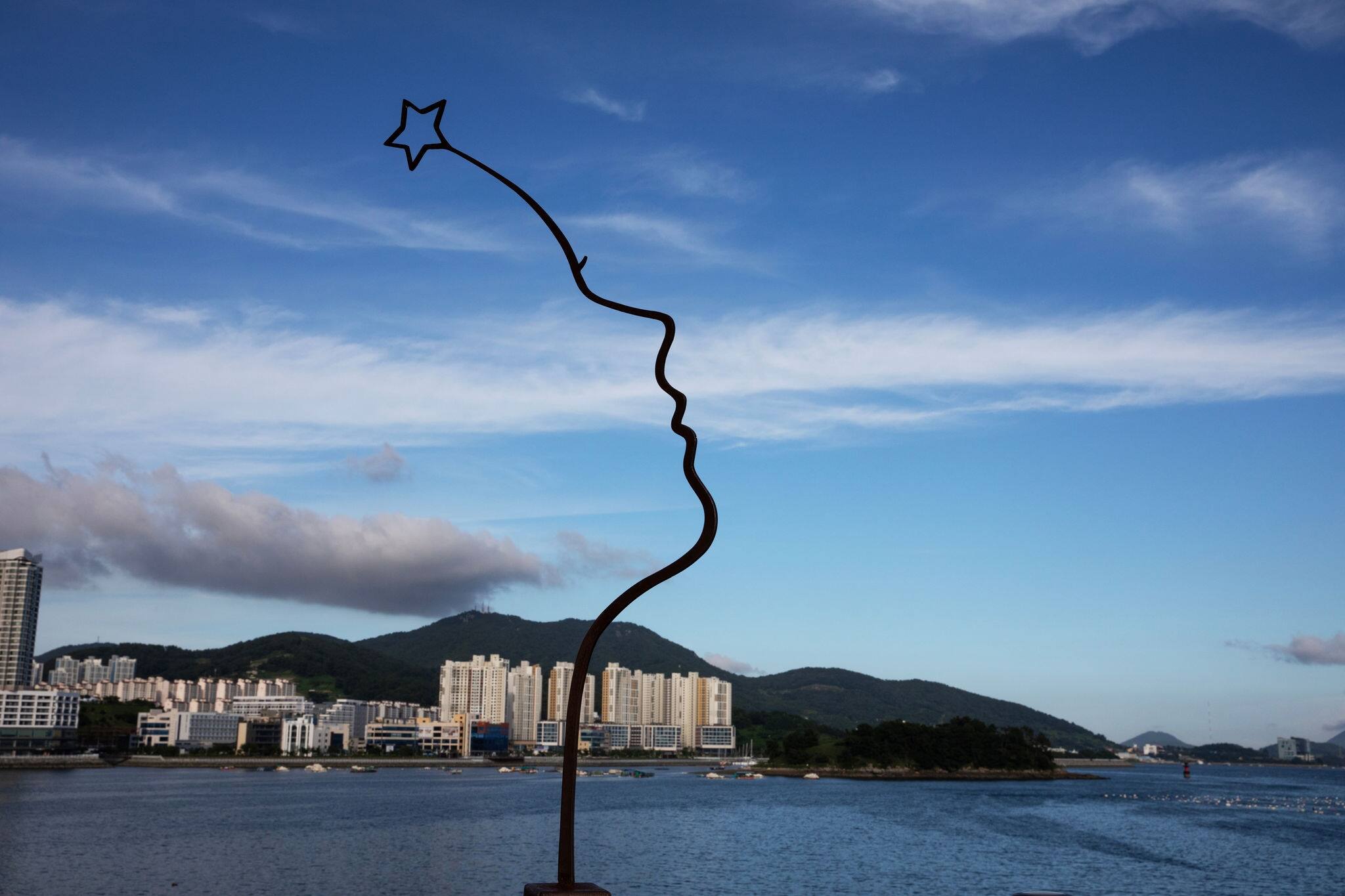 Yeosu Jangdo, sea scenery, sky, clouds, travel, boat, mountain, fishing village, background, beautiful, pretty