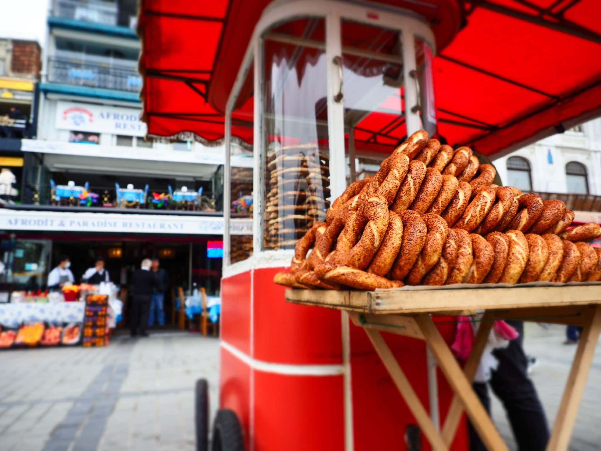street food in istanbul simit coffee