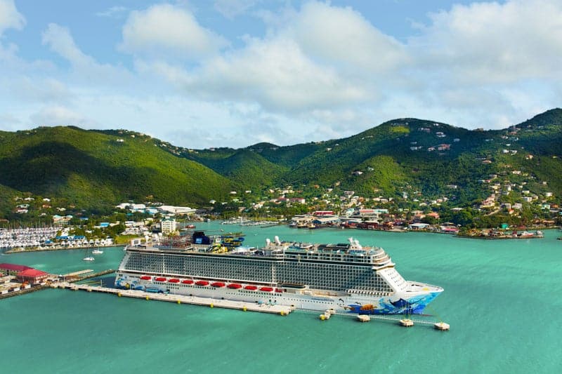 Norwegian Escape at port