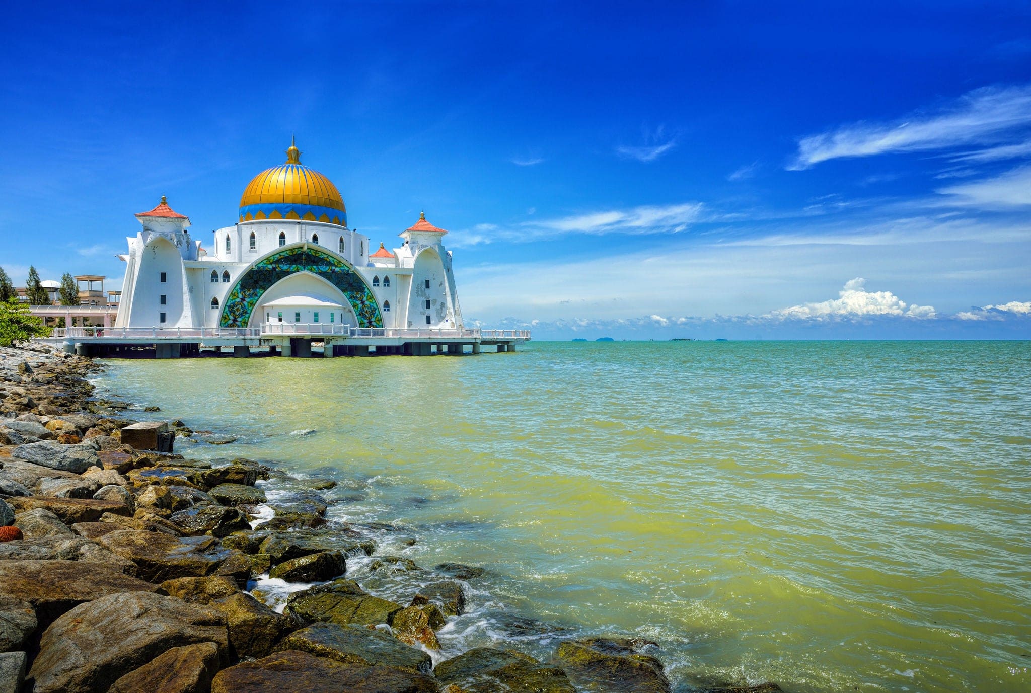 Malacca Straits Mosque ( Masjid Selat Melaka), It is a mosque located on the man-made Malacca Island near Malacca Town, Malaysia. Construction cost of the mosque is about MYR10 million.