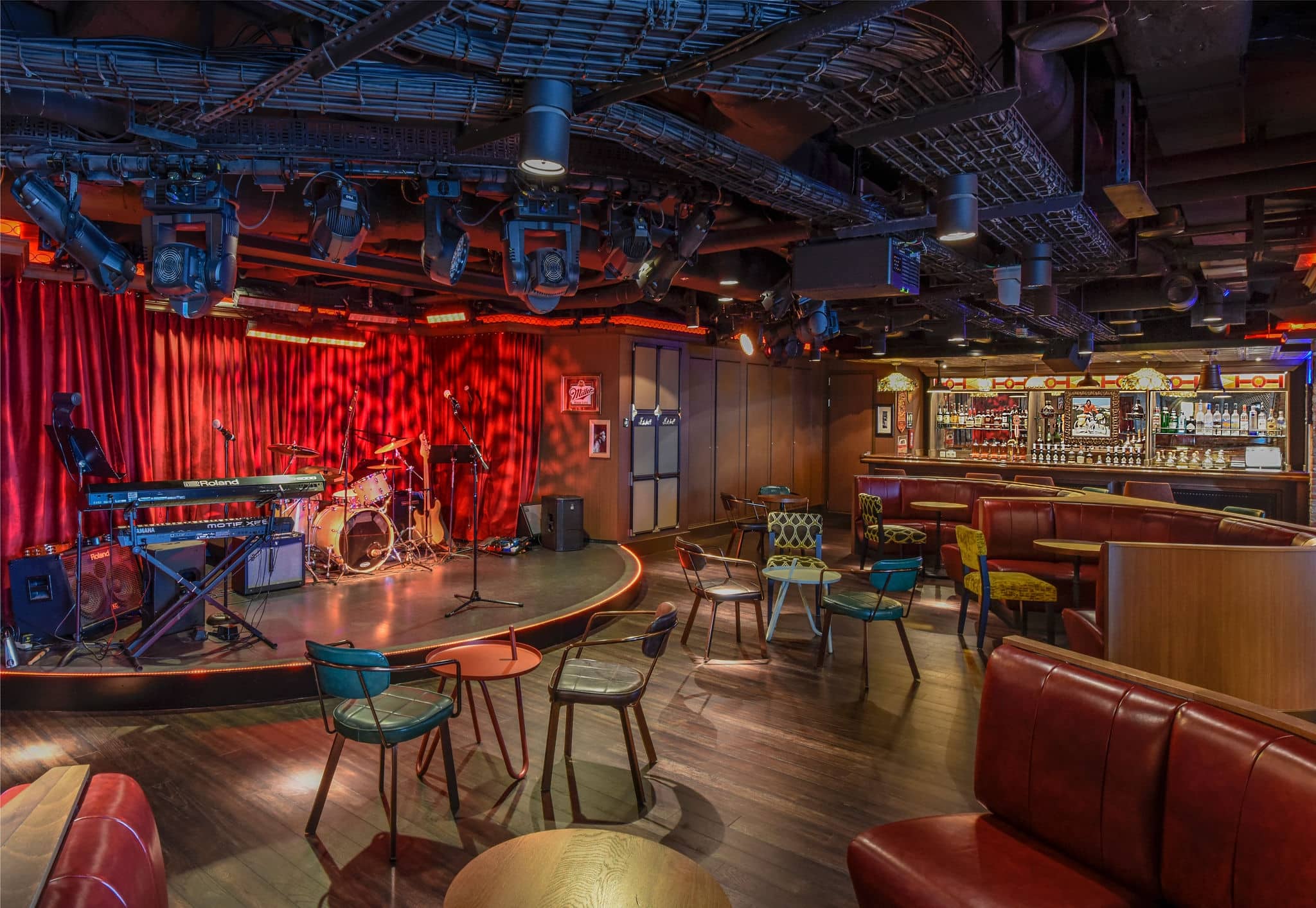 NCL Getaway Bars Lounges Syd Normans Pour House