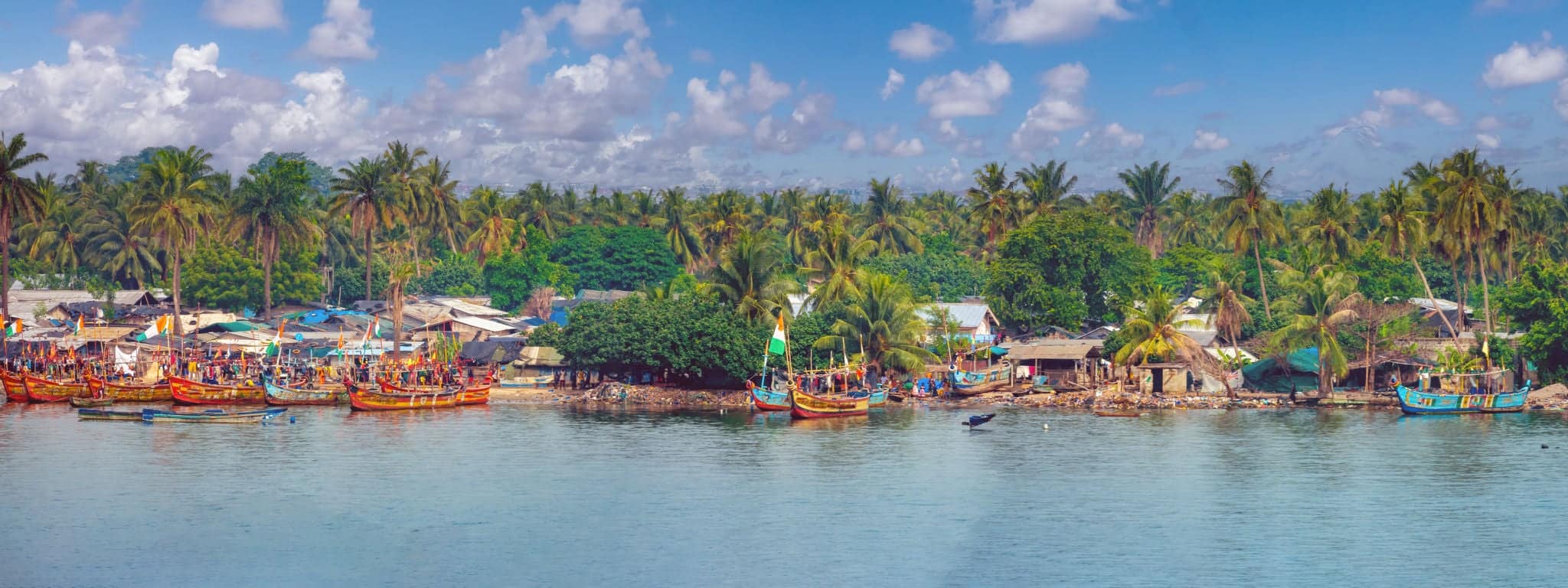Traditional fishing villages lining the shores of the lagoons surrounding Abidjan, Côte d'ivoire (Ivory Coast), West Africa