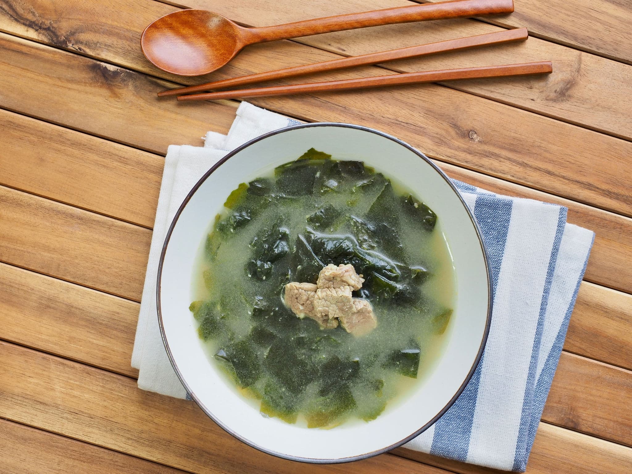 Korean food beef seaweed soup