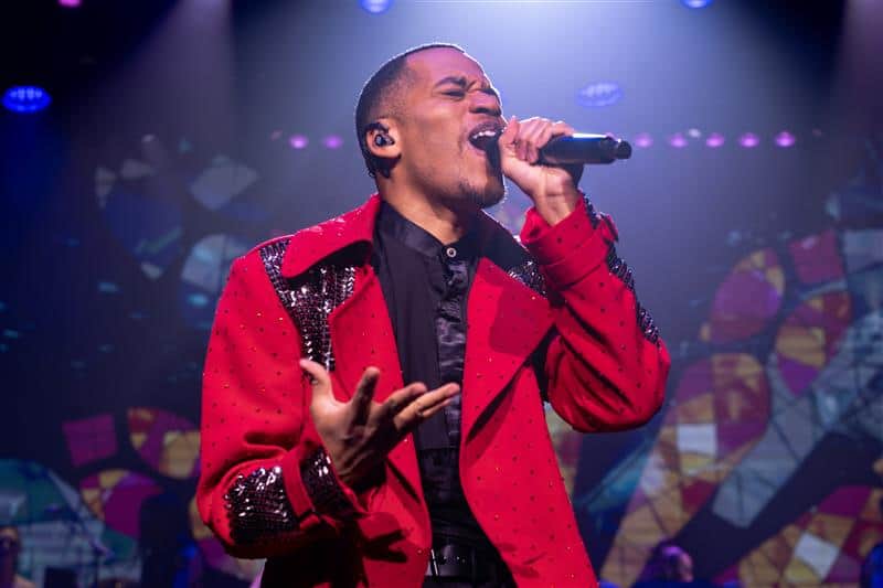 Cruise Entertainment - Revolution