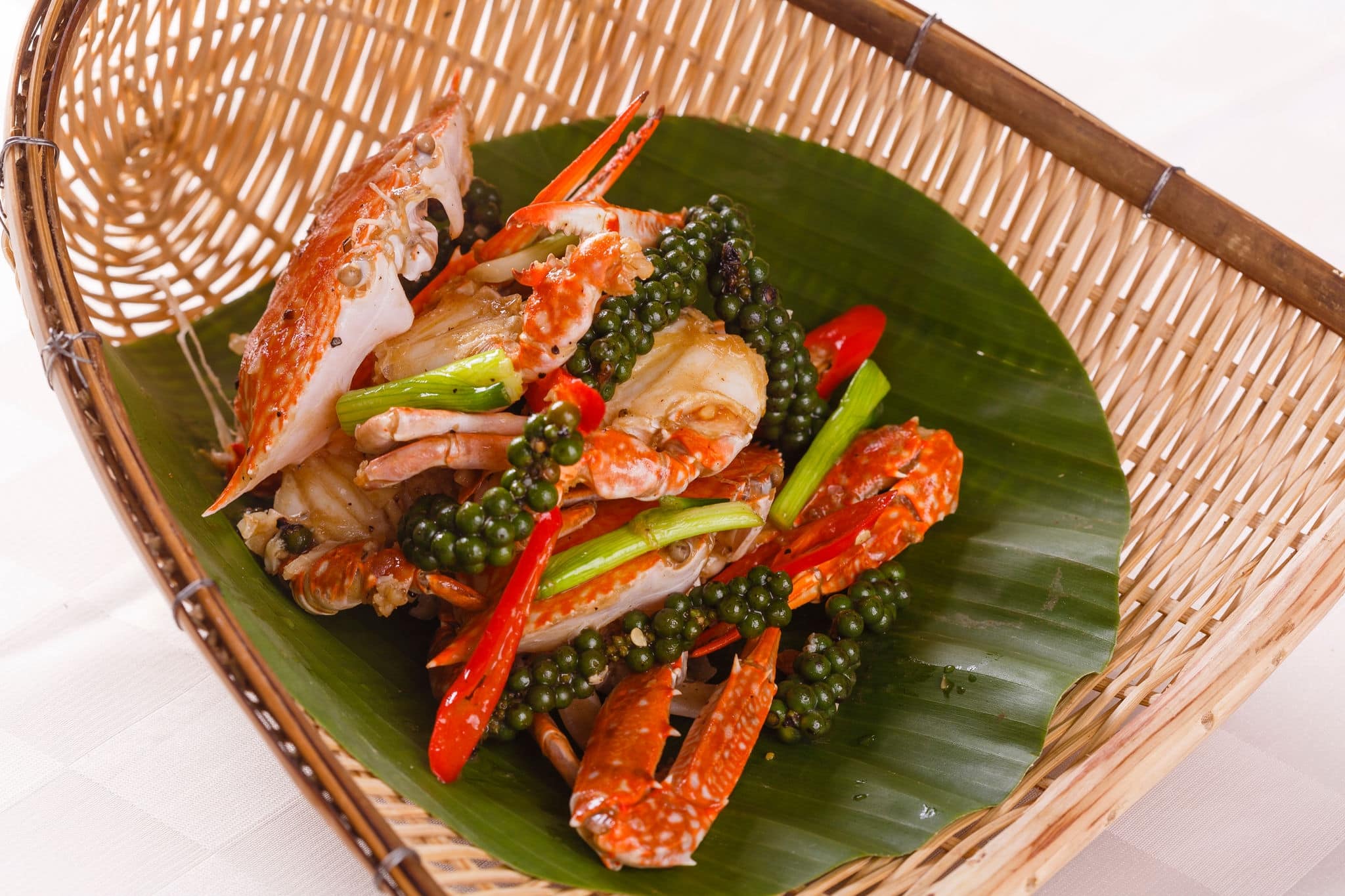 Fried sea crab with fresh peppers.