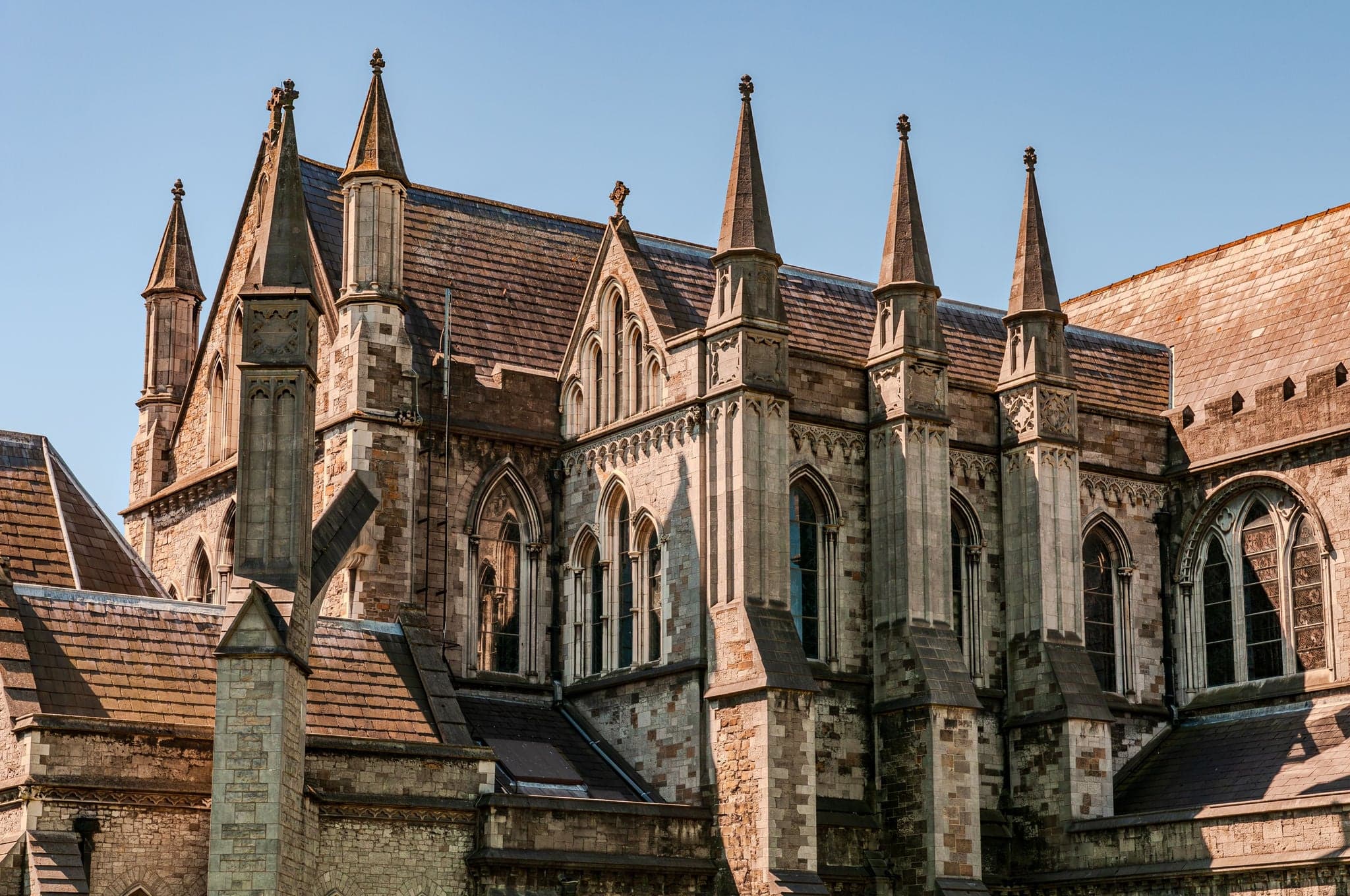 St Patrick’s Cathedral is one of Dublin’s most popular attractions. Built between 1220 and 1260 the Cathedral is one of the few buildings left from the medieval city of Dublin.