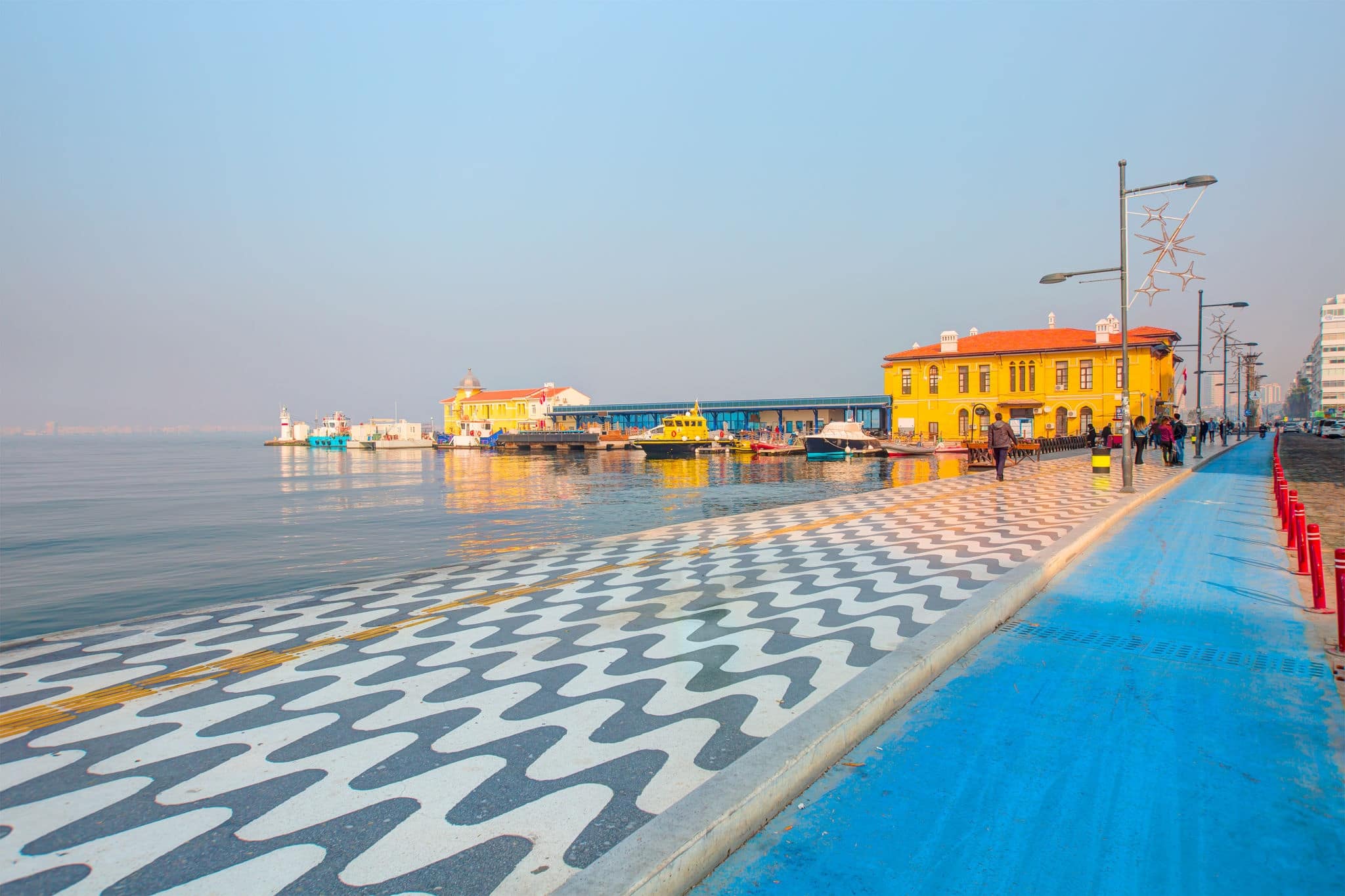 Pasaport Pier, Kordon - izmir 