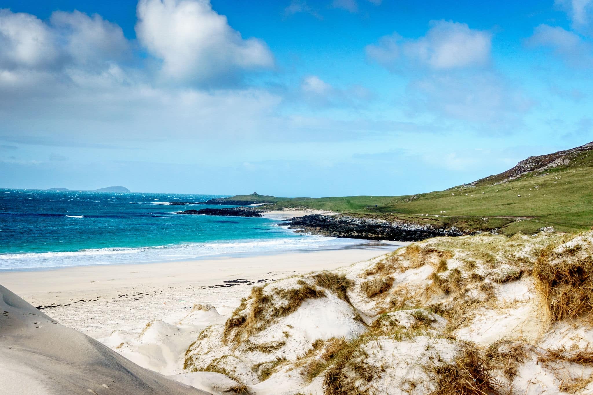 Beautiful turquoise ocean in Scotland, Isle of Lewis and Harris 
