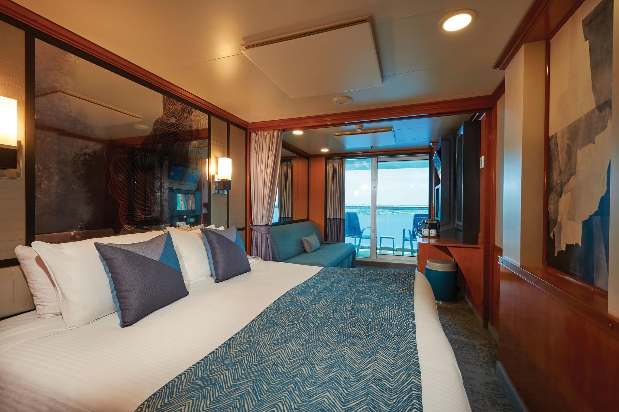 Dawn Club Balcony Suite Stateroom
