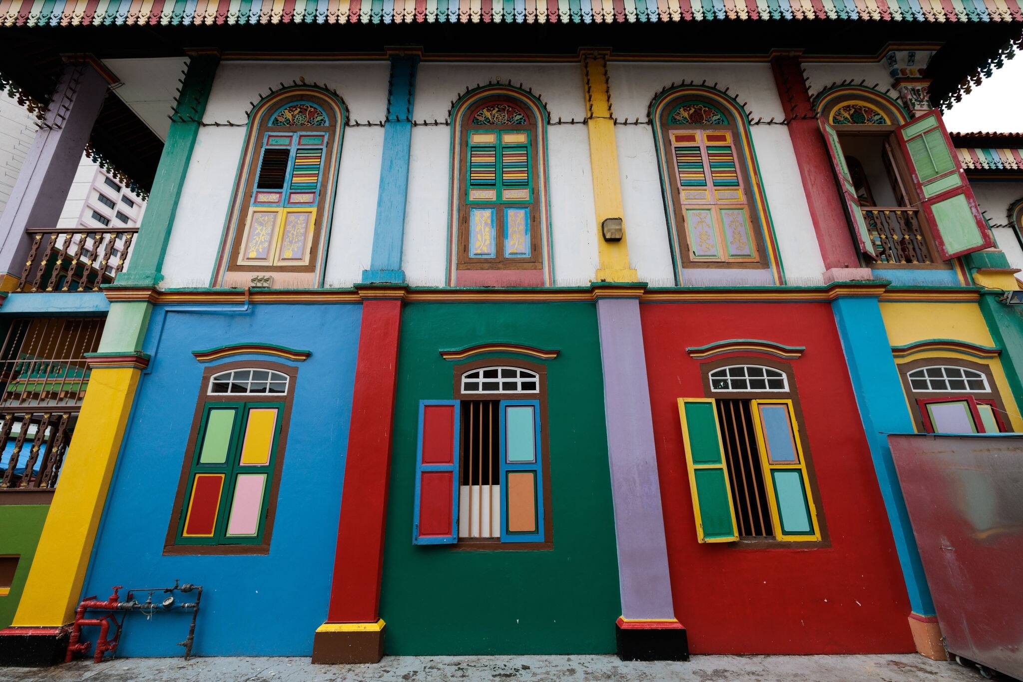 Windows and walls of the most famous colourful house in little India - Sinagpore