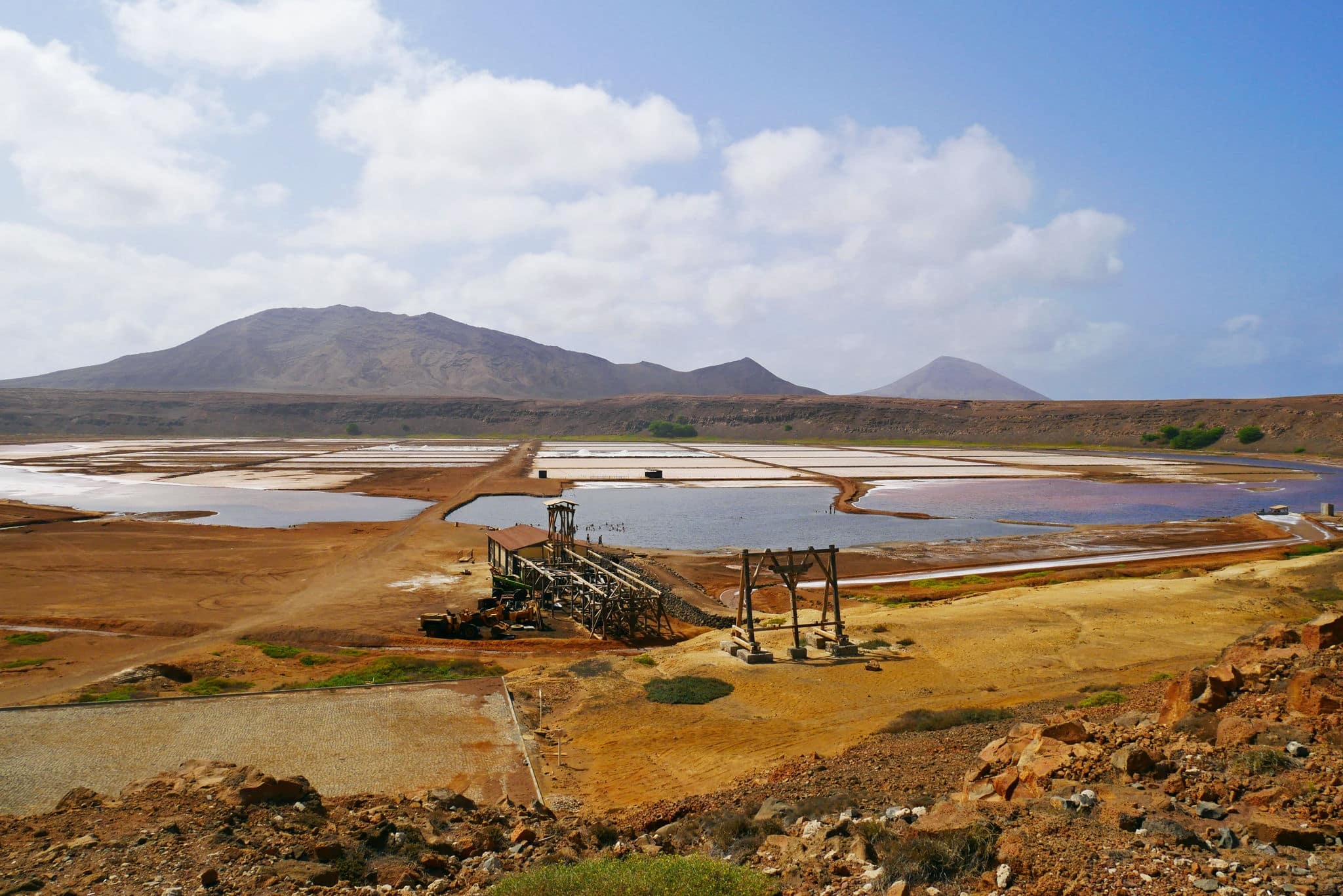 Pedra de Lume salines,  Salt Crater, Sal island , Cape Verde, África.