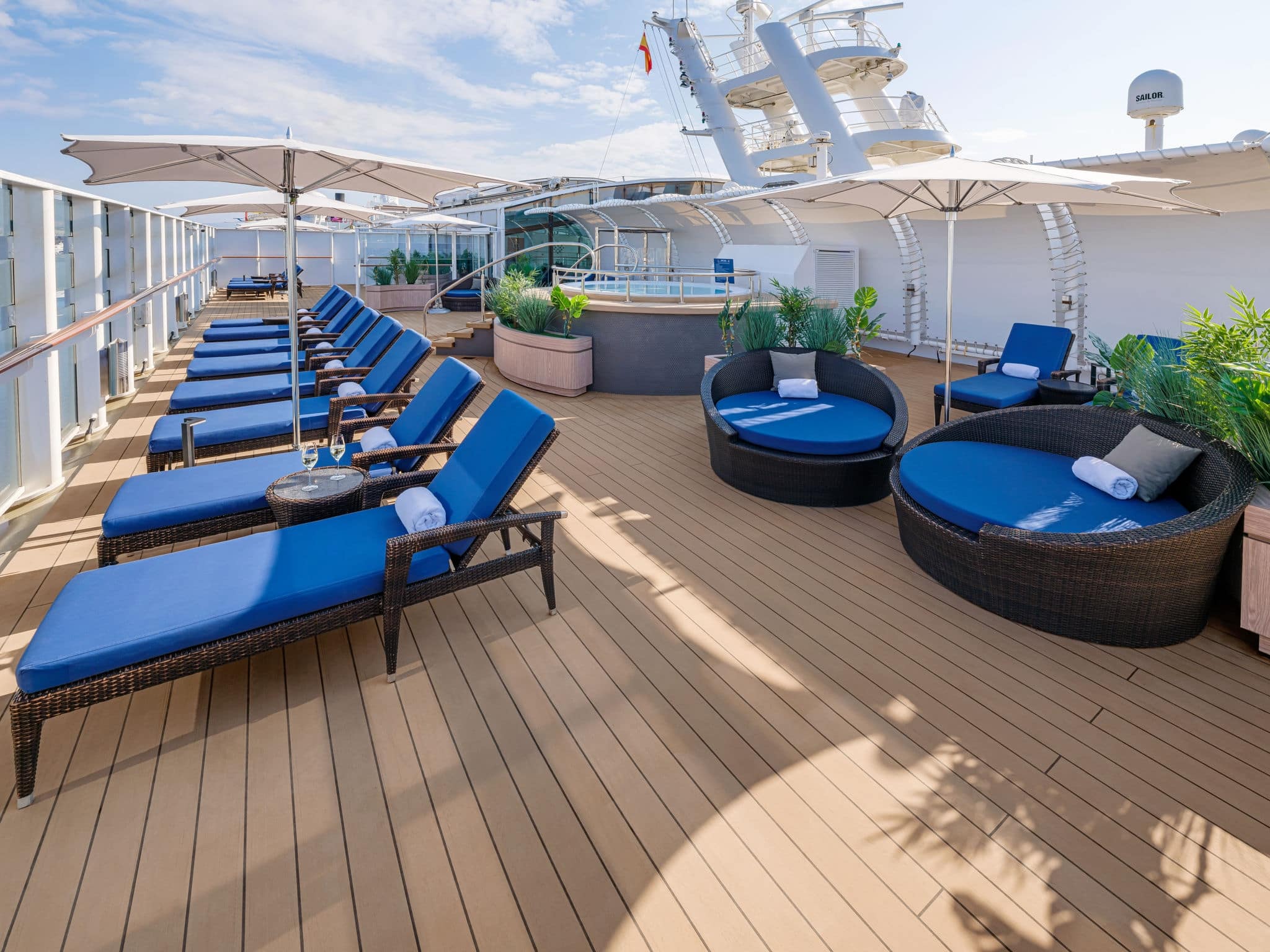 Norwegian Breakaway - Haven Sundeck