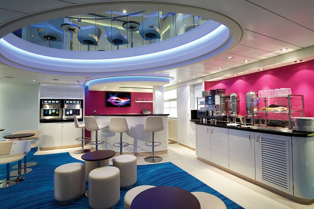 Studio Lounge on Norwegian Getaway