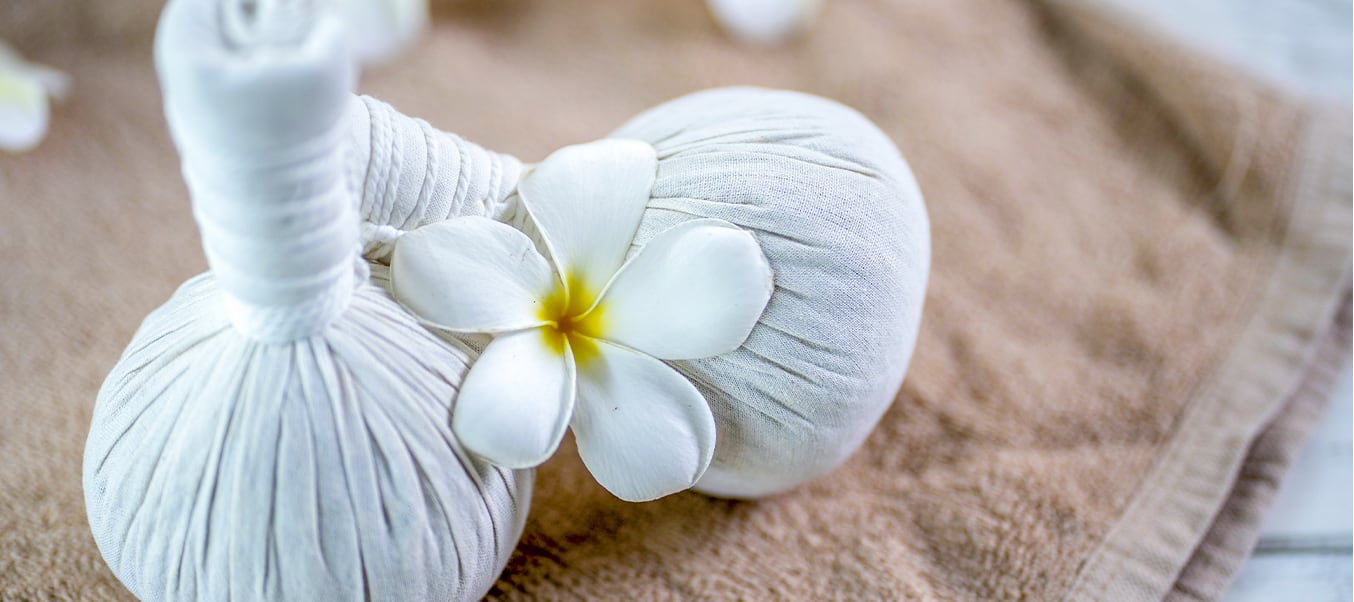 MI.galería-servicios-de-spa-pearl-piscina-techada-del-spa