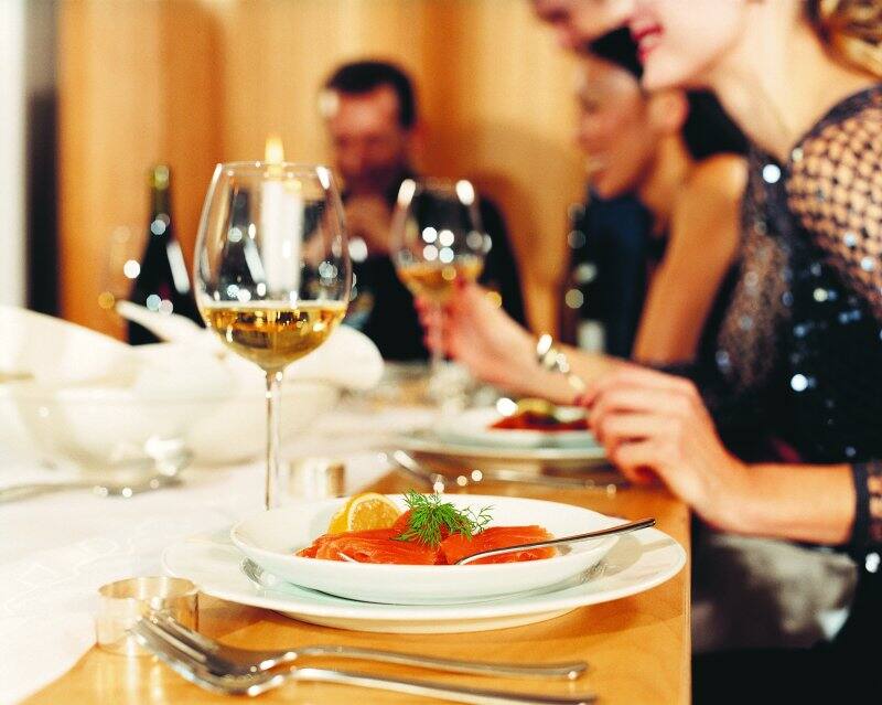 Experience Dining on Norwegian Bliss Experience dining like no other on board Norwegian Bliss