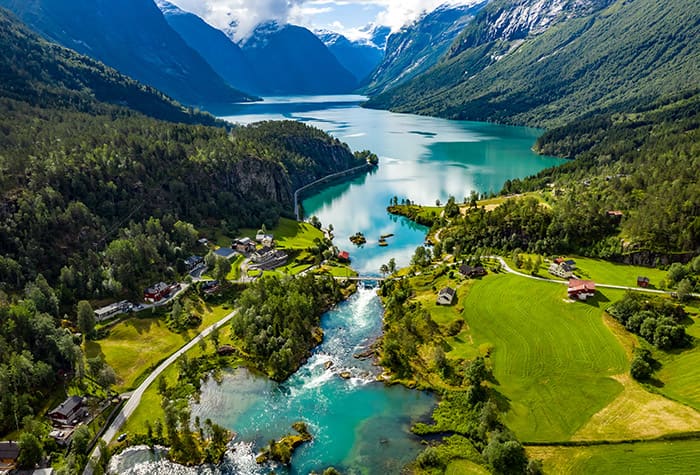 Cruises to Geiranger, Norway