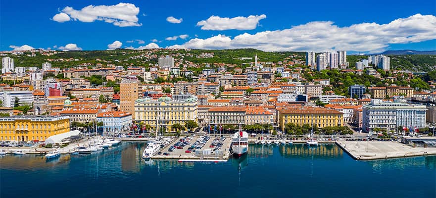 Îles grecques au départ de Venise (Trieste)  :  Santorin, Mykonos et Croatie, 10 jours