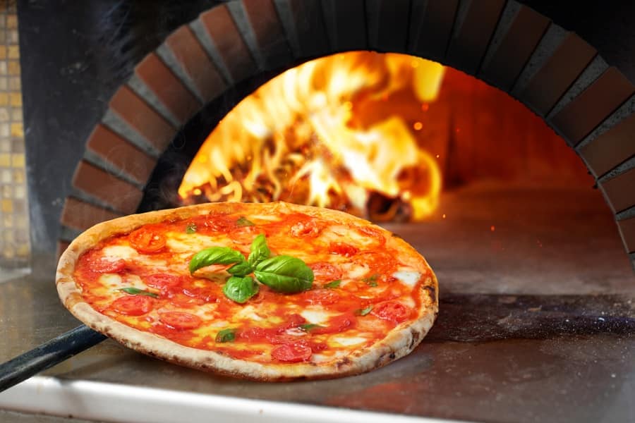 Eat at a Naples Pizzeria Eat at a Naples Pizzeria on Your Italy Cruise