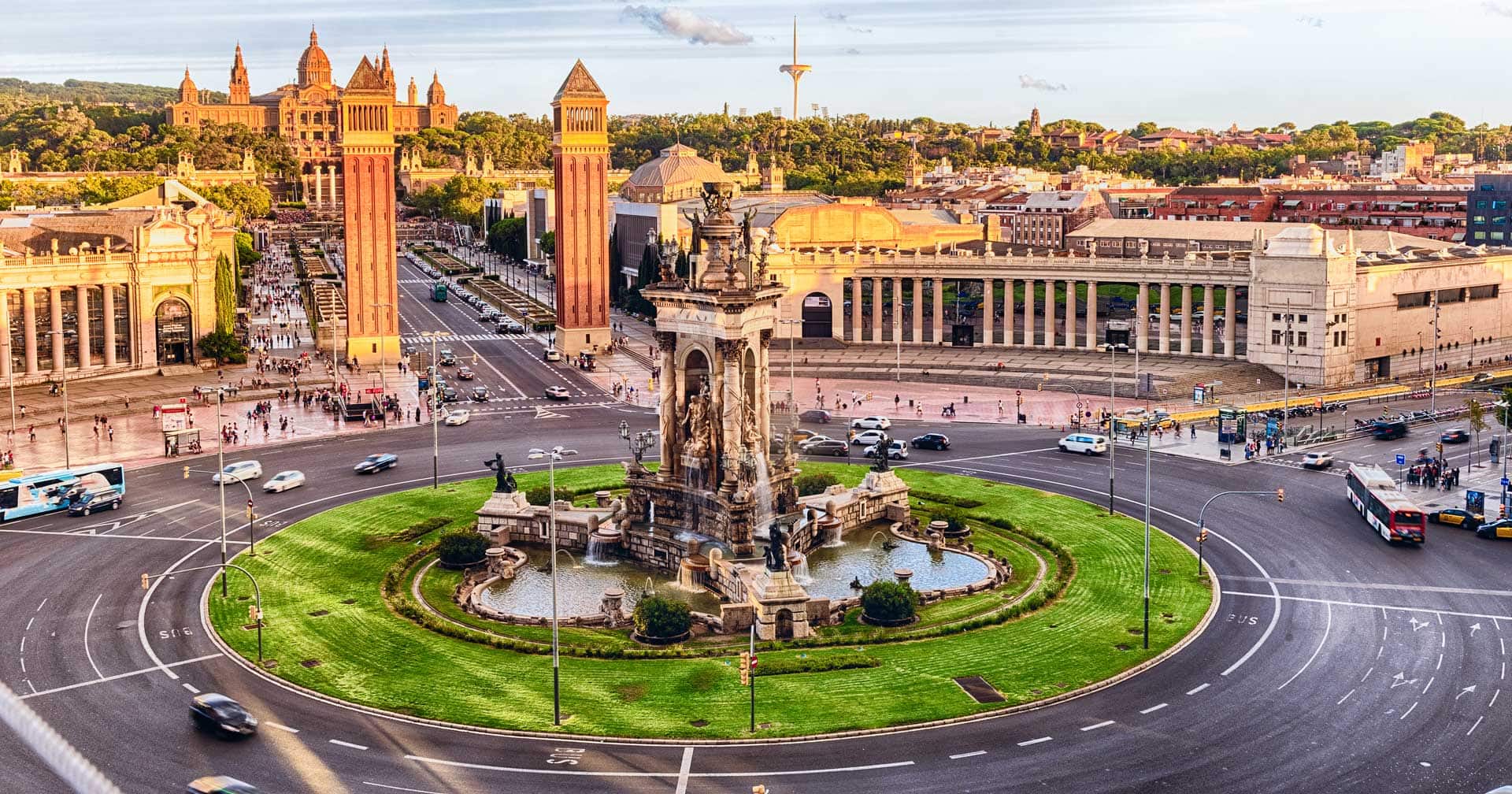 Barcelona Hop-On Hop-Off - Debark Tour 