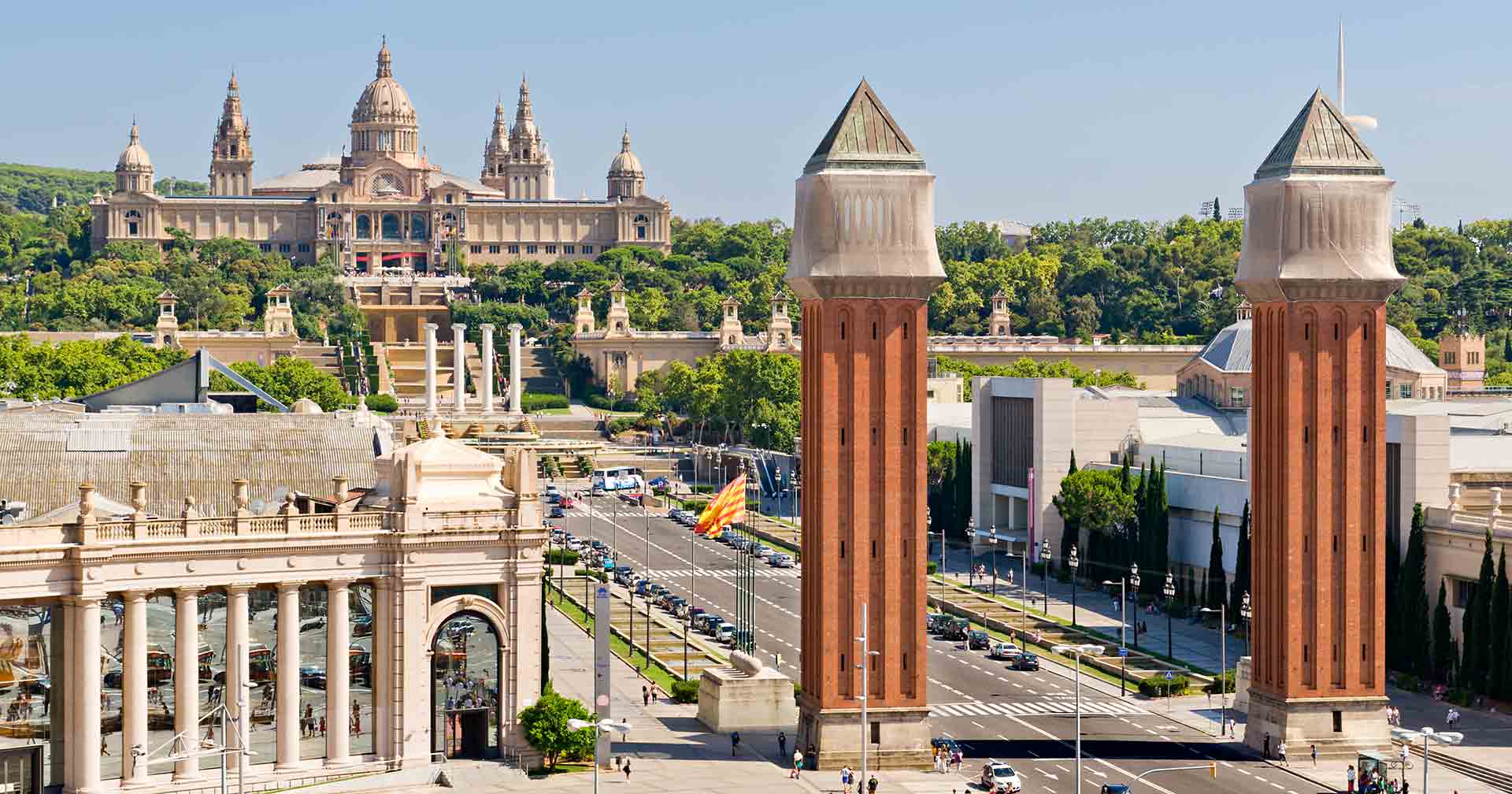 Scenic Barcelona With Transfer