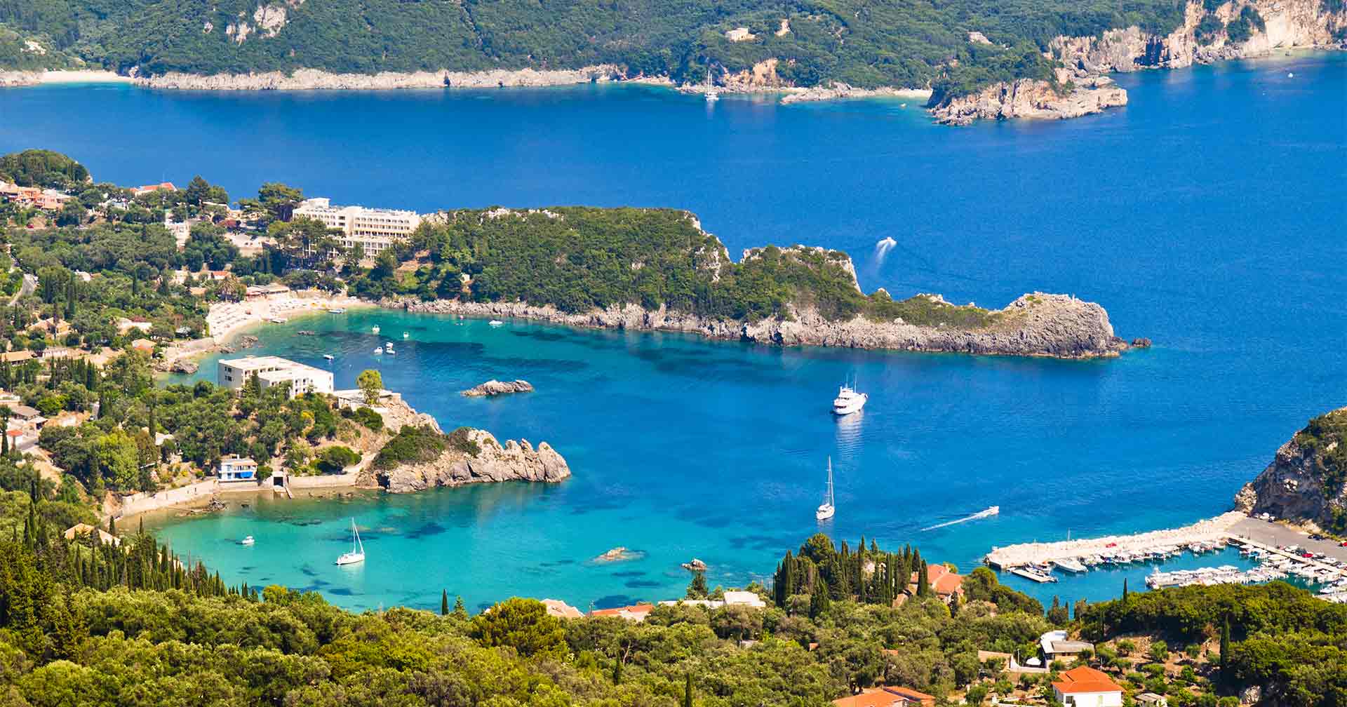 Villas atemporales y paseo por los paisajes