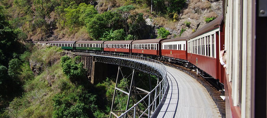 Train pittoresque de Kuranda lors des croisières à Cairns