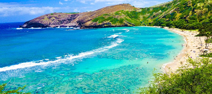 Bellissime acque durante una crociera alle Hawaii