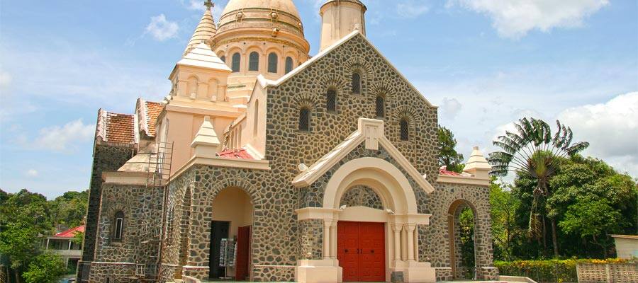 Visita la catedral de San Luis en tu crucero a Martinica