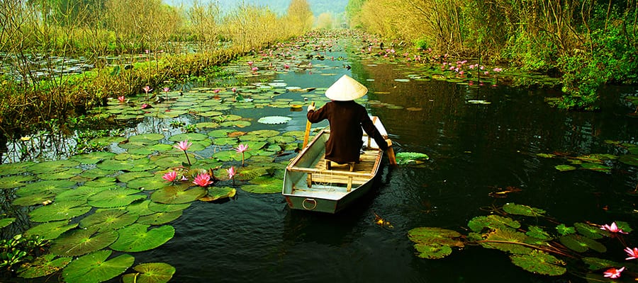 Yen stream on Cruises to Hanoi (Ha Long Bay)