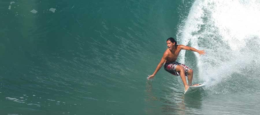 Surfez la vague en croisière à Hawaï