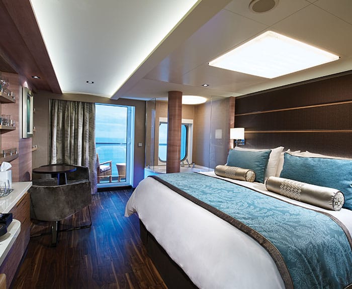 ノルウェージャンクルーズライン　ザ・ヘブン　スパスイート　寝室　The Haven's Spa Suite with Balcony on Norwegian Escape