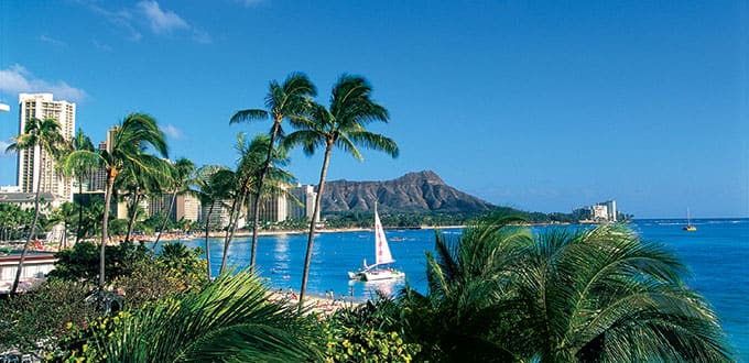 https://www.ncl.com/sites/default/files/Hawaii_Diamond_Head-680x330.jpg