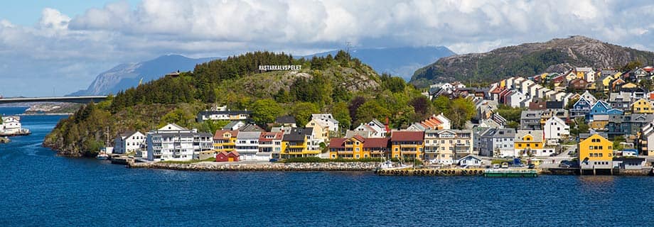 /sites/default/files/Kristiansund-Norway-shutterstock_299448764-MW-920x320.jpg