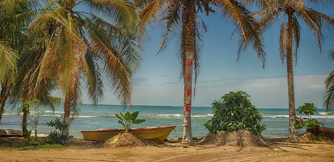 Puerto Limon Costa Rica Puerto Viejo Beach Break Shopping