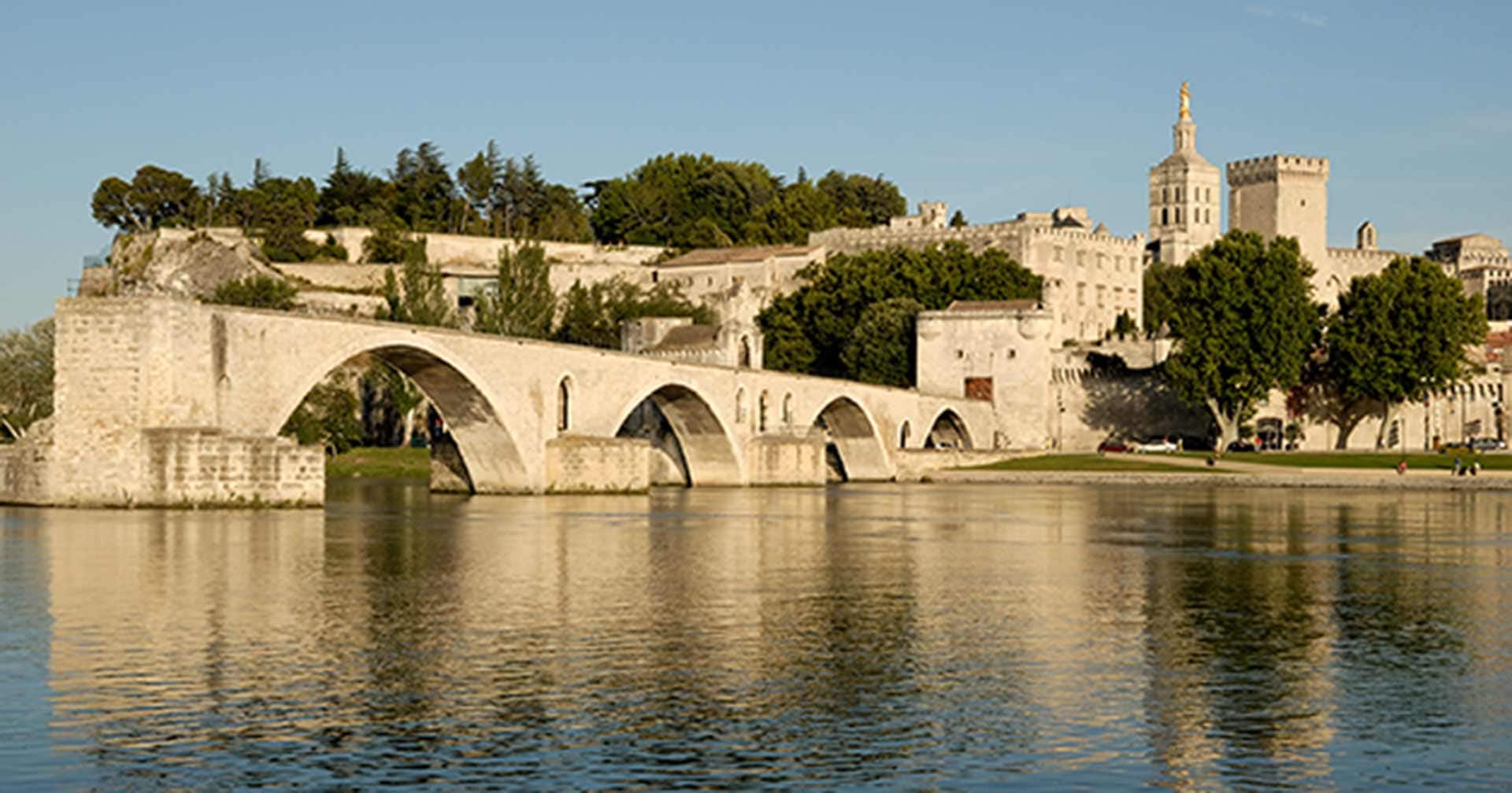 Avignon, Palácio dos Papas & Les Baux