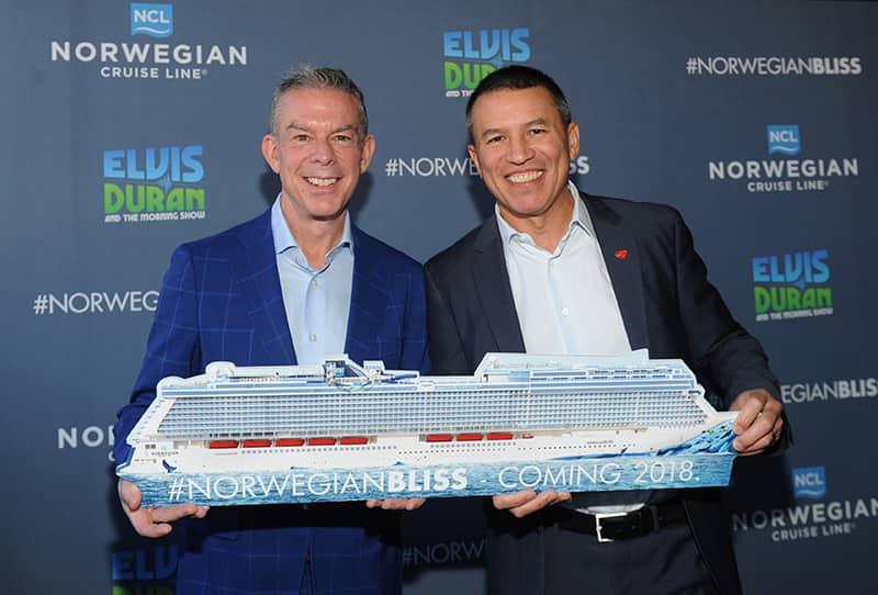 Elvis Duran with NCL CEO Andy Stuart
