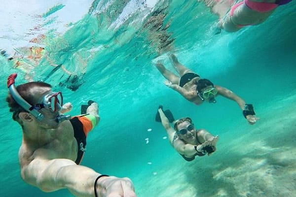 Mergulho de snorkel em Great Stirrup Cay