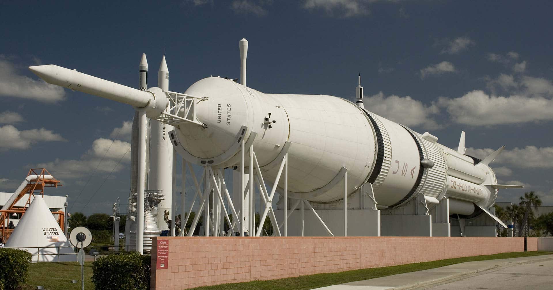 Centro Espacial Kennedy - Finaliza en el aeropuerto