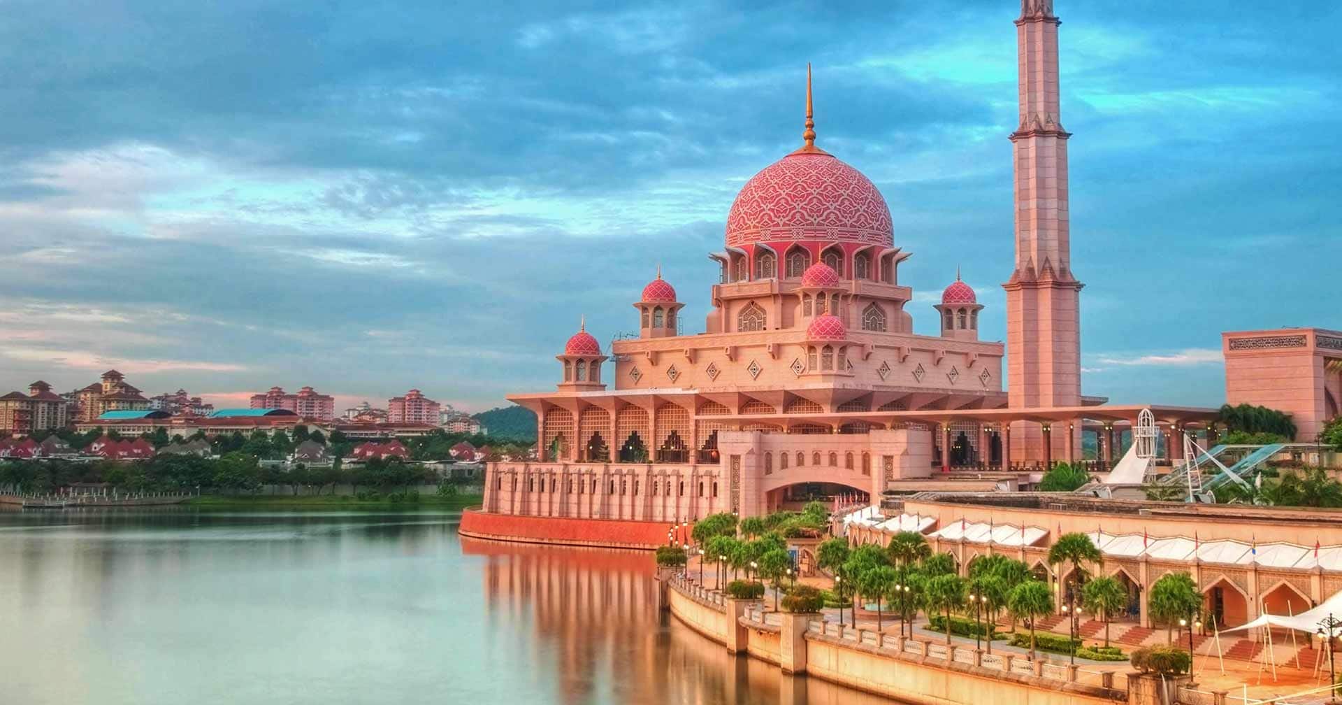 Putrajaya – The Intelligent Garden City