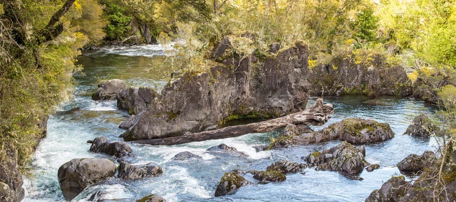 Visita el río Petrohué en tu crucero a Puerto Montt