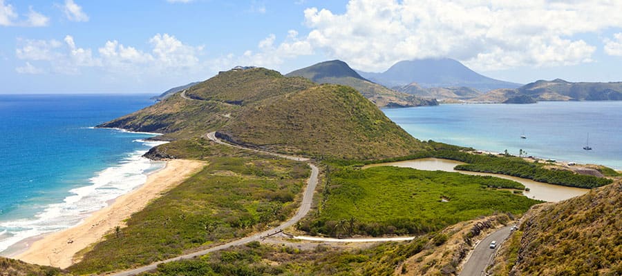 Cruzeiro para lindas vistas em São Cristóvão e Nevis