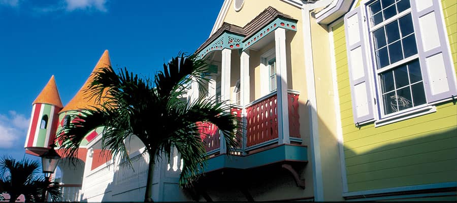 Colorful buildings on your Philipsburg cruise